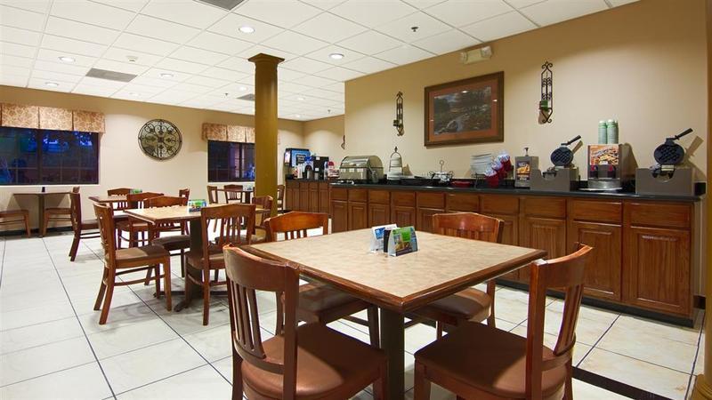 Best Western Plus The Woodlands Exterior photo